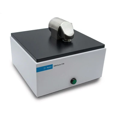 Agilent 5500 FTIR spektrometr