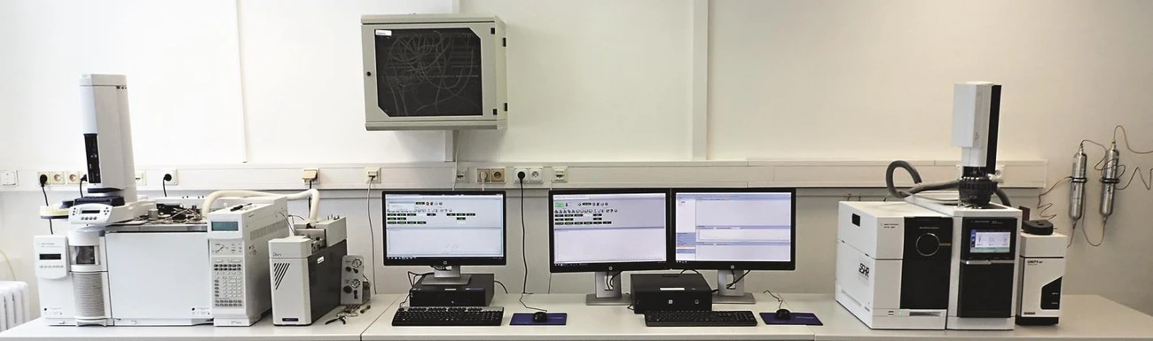 HZS/Časopis 112: Obr. 5 GC/MS na pracovišti laboratoře HZS JmK