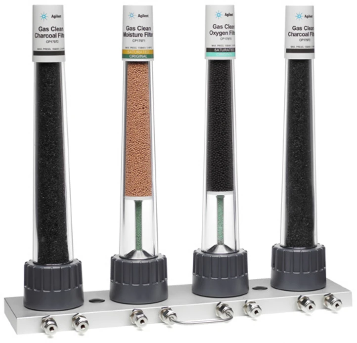 HPST: Obrázek 3 Agilent Gas Clean filtry
