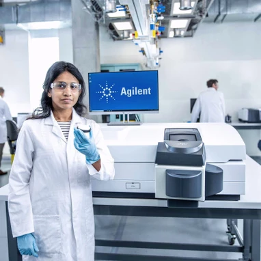 Agilent Cary 5000 UV-Vis-NIR spektrofotometr