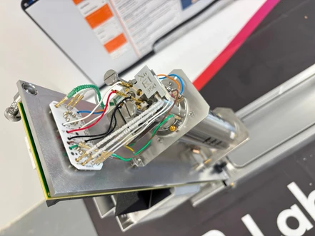 Agilent 5977 Analyzátor s extrakčním EI iontovým zdrojem (G7077-67201) (Bazar)