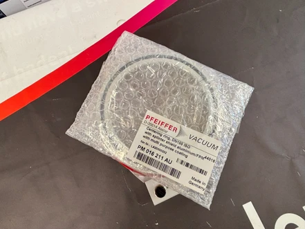 Pfeiffer turbo pumpa HiPace 300 pro GC 5975 series, G3170-80162 (Bazar)