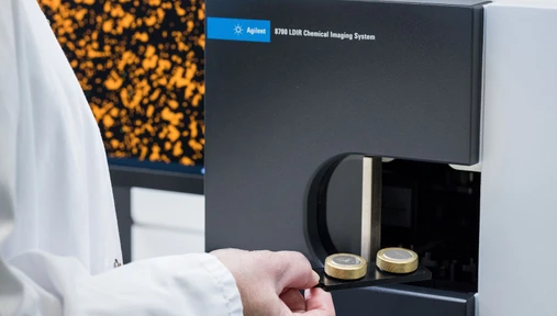 Charakterizace mikroplastů v sycených nápojích a jablečném džusu pomocí laserové přímé infračervené spektroskopie (LDIR)