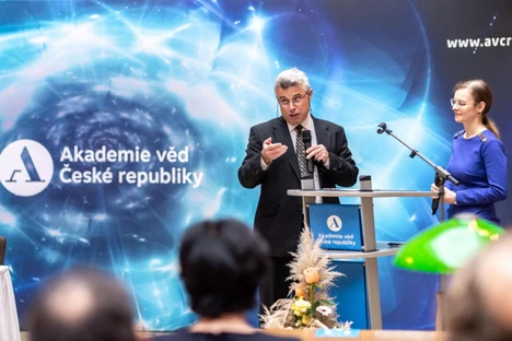 Devět osobností získalo prestižní Akademickou prémii a ocenění Lumina quaeruntur