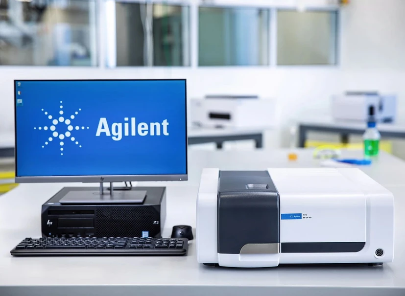 Altium: UV-Vis spektrofotometr Cary 60 s PC