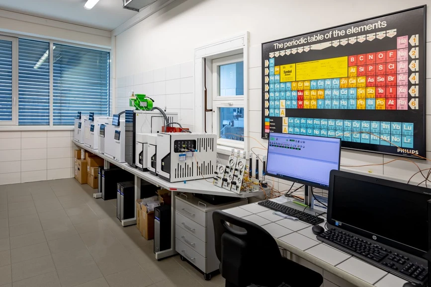 CDV: Nová laboratoř pro analýzu čistoty vodíku na CDV v Brně