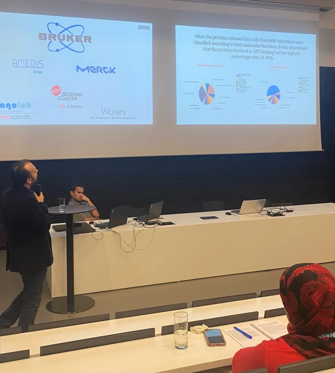 ČSHS: Konference CEEPC/IPM/CMSC 2022: Determination of changes in the milk proteome in production and storage of kefir using mass spectrometry-based omics approaches (Haci Mehmet Kayili)