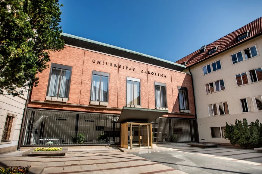 <p>Forum: Univerzita Karlova si posvítila na svoji vědu: Kdo vyniká?</p>
