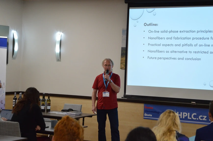 HPLC.cz: Možnosti nanovláken pro extrakce v chromatografii (Dalibor Šatínský)