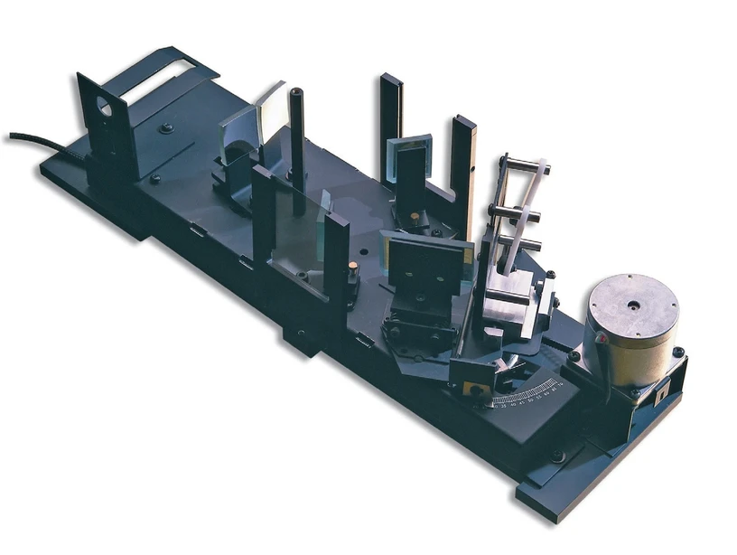 HPST: VASRA pro charakterizaci tenkých filmů s UV-Vis spektrometry Agilent Cary
