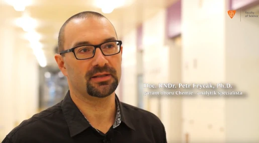  Katedra analytické chemie UP Olomouc: Chemie - Analytik specialista - pojďte studovat k nám