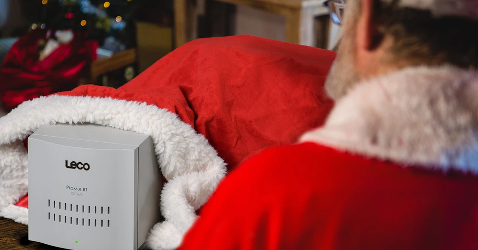 LECO Corporation: Přejeme krásné svátky a šťastný nový rok.