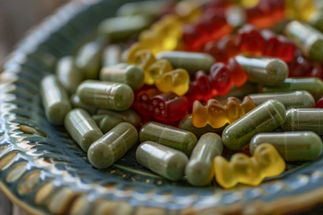 VŠCHT vyvíjí rychlý test na intoxikaci Kratomem a HHC