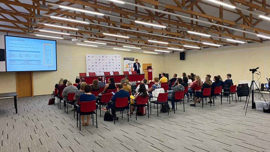 LabRulez: Kapalinová chromatografie a hmotnostní spektrometrie pro robustní analýzu biomolekul Agilent 1290 Infinity II Bio a 6545XT QTOF (Ing. Jan Kovář, Ing. Jitka Zrostlíková, PhD., HPST)