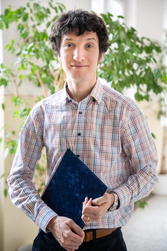 MATFYZ UK/Tomáš Rubín: Tři roky strávil jako postdok a Humboldt research fellow na univerzitě v německém Würzburgu. Nyní působí na Fyzikálním ústavu UK