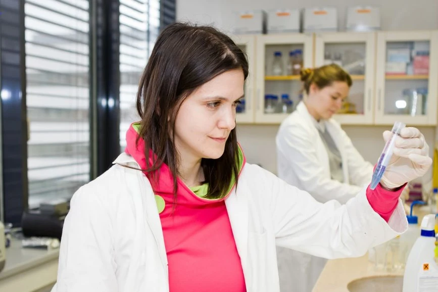 Masarykova univerzita, Magazín M, CC-BY: Výzkumná infrastruktura RECETOX