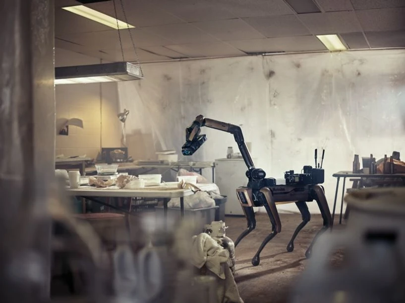 Metrohm: Raman spektrometr MIRA XTR DS vybaven Autofocus Standoff přislušenstvím pro vzdálenou detekci Fentanylu (Clandestine Laboratory, Boston Dynamics)