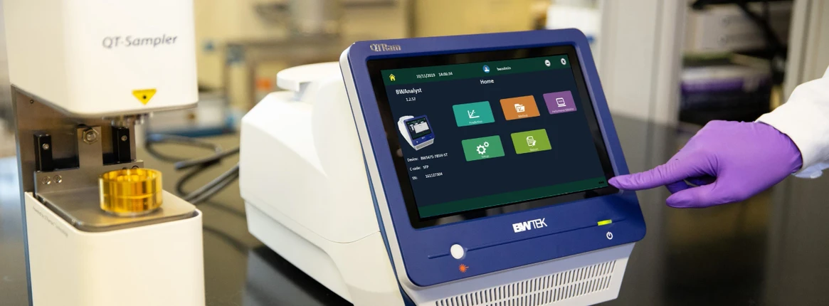 Metrohm: STRam přenosný raman spektrometr