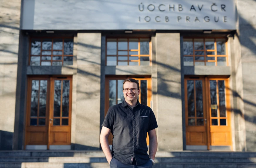 Nadace Experientia/Barbora Mráčková: Tomáš Slanina z ÚOCHB AV ČR