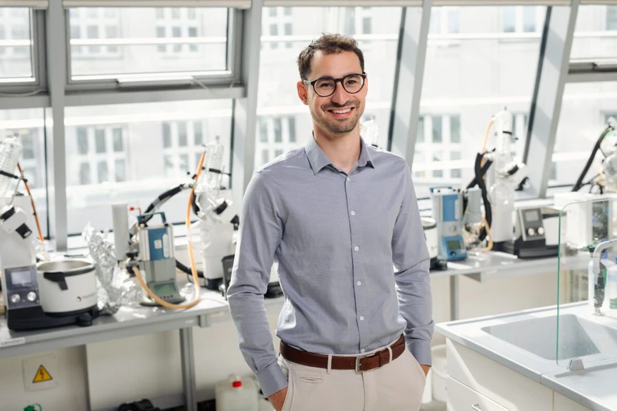 <ul>
<li><strong>Foto:</strong> Nadace Experientia: Vyvíjíme novou chemii pro pochopení biologie</li>
</ul>
