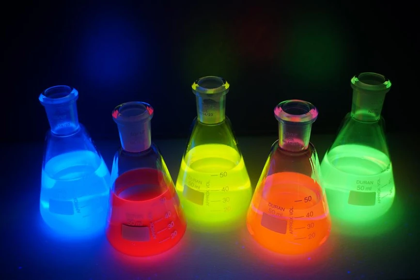 Noc vědců: T(aj)EMNÁ chemie – Co skrývá tma?