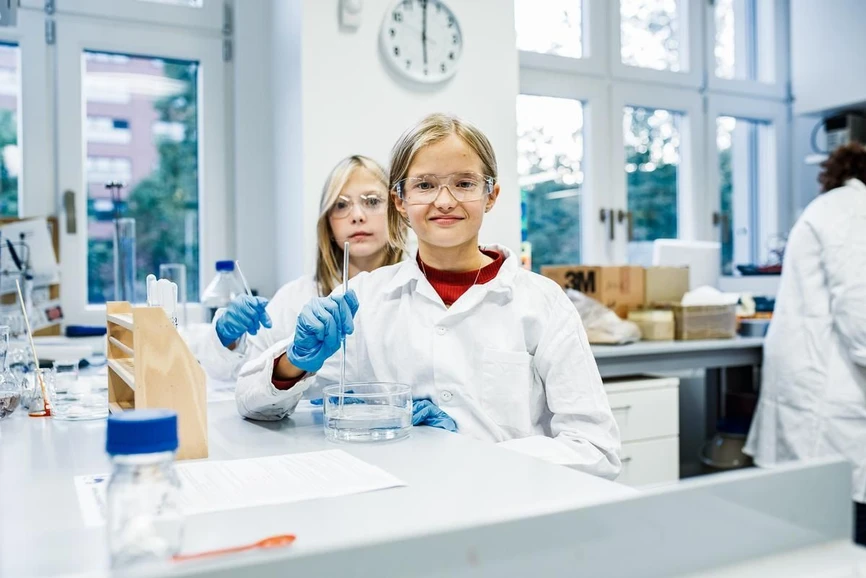 Noc vědců/ÚOCHB: Zábavné chemické pokusy pro děti od 8 let