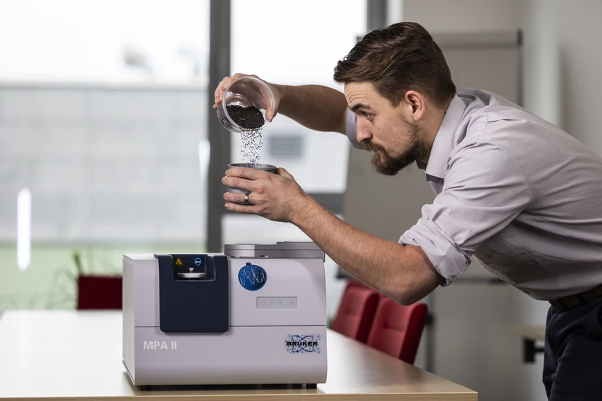 Optik Instruments: Aplikační podpora NIR.