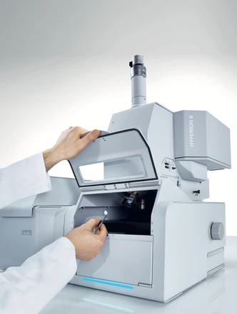 Bruker HYPERION II FTIR mikroskop