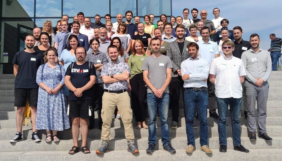 VIII. Setkání uživatelů FTIR a Ramanových spektrometrů BRUKER