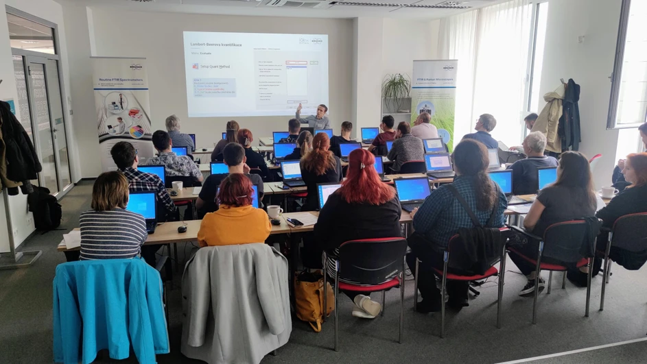 Školení pokročilých dovedností ve spektroskopickém softwaru OPUS