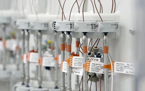 Dealing with Proteins and Phospholipids: Advances using Simplified Liquid Extraction