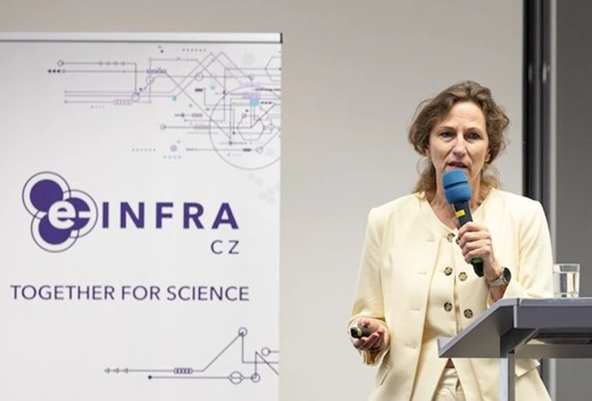 <p><strong>RECETOX:</strong> Věda mění data. Data mění vědu</p>