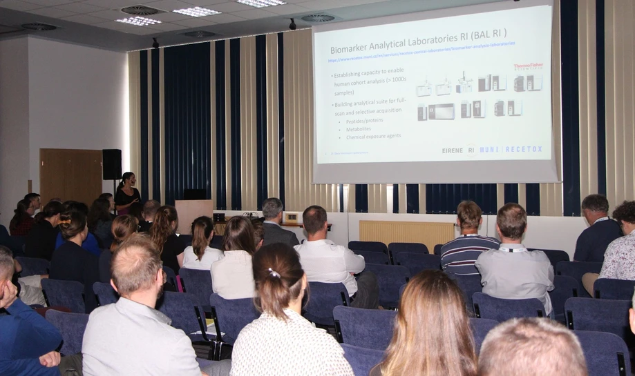 SSJMM: Demonstrating Scalable Analysis of the Human Chemical Exposome by Automated LLE-GC-[EI]-ORBITRAP MS (Kateřina Coufalíková)