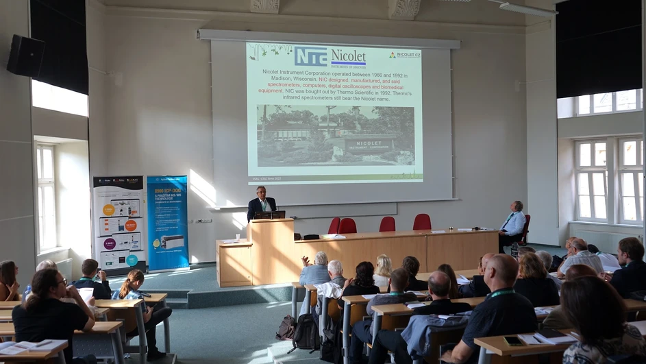 SSJMM: Molecularspectroscopy NICOLET 1992-2022 (J. PÁSZTOR)