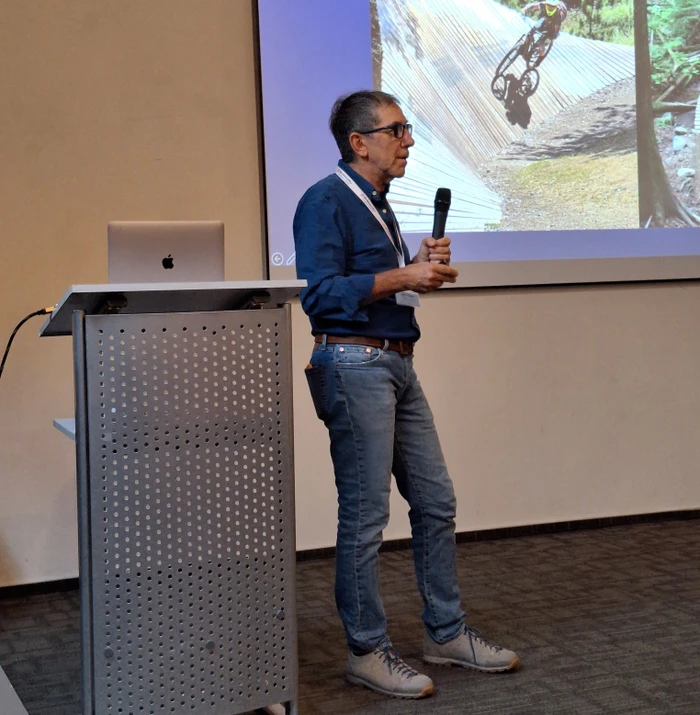 SSJMM: Next-Generation LC-MS: How Electron Ionization is Changing the Game (Achille Cappiello (University of Urbino))