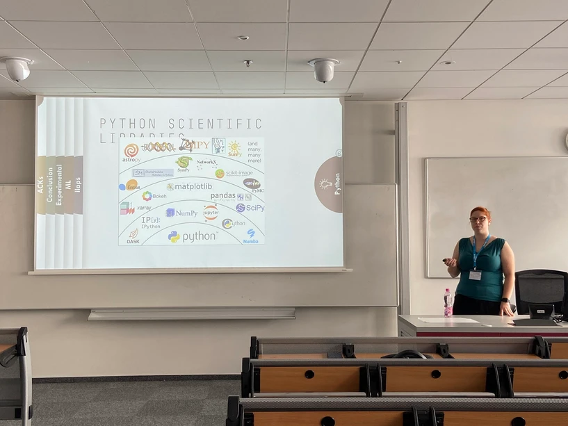 SSJMM: Python ako nástroj spravovania dát v plasmovej spektrometrii (Veronika Faltusová)