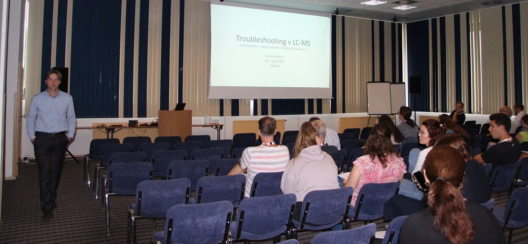 SSJMM: Troubleshooting v hmotnostní spektrometrii (Ondřej Kotland)
