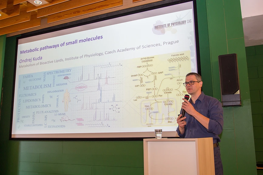 SSJMM: Metabolické dráhy malých molekul (O. Kuda)