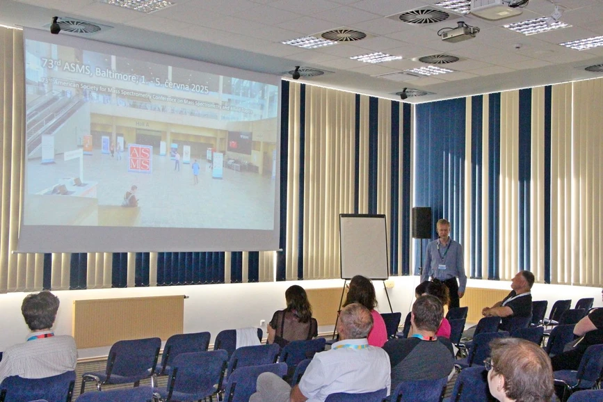 Škola hmotnostní spektrometrie: 26. Škola MS 2025 - Základy hmotnostní spektrometrie – Novinky v instrumentaci (Jan Preisler)