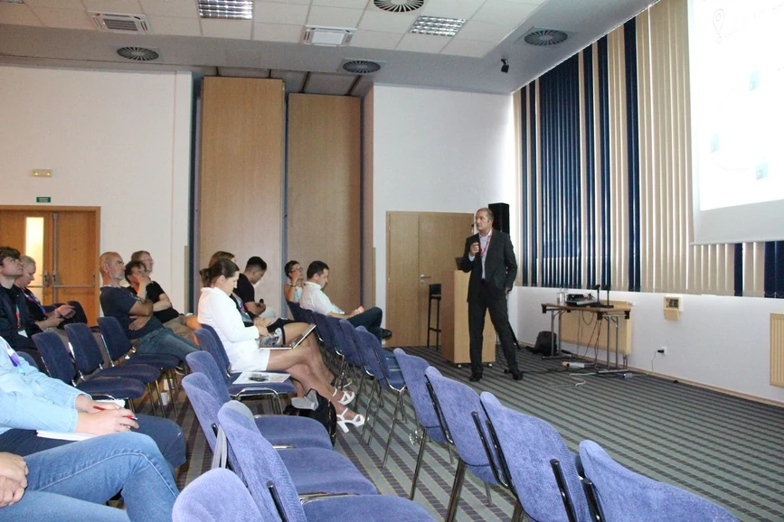 Škola hmotnostní spektrometrie: 26. Škola MS 2025 - V čem spočívá „inteligence“ LC/MS systémů Agilent? (Ondřej Lacina)