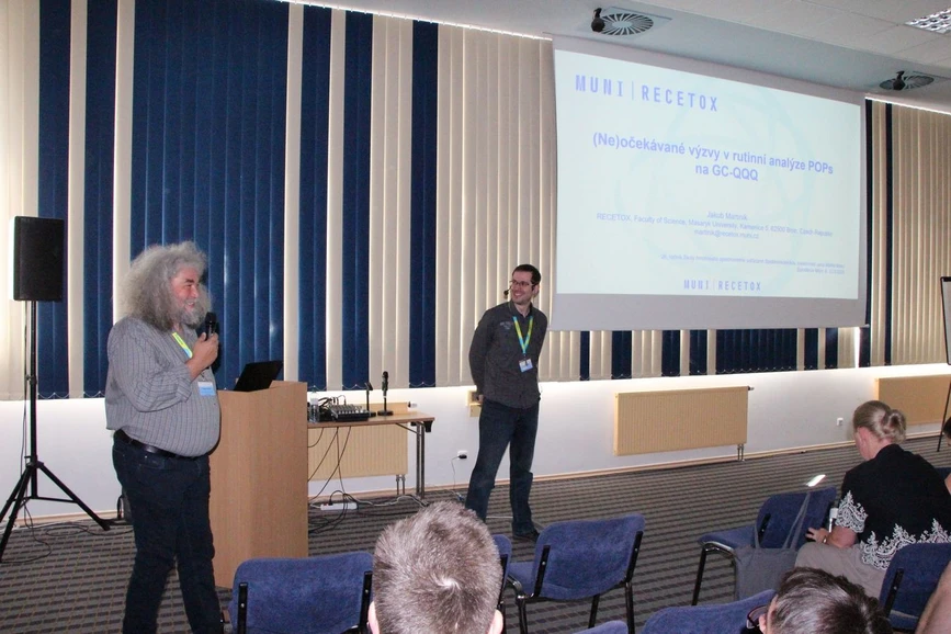 <p>Škola hmotnostní spektrometrie: 26. Škola MS 2025 - den 2</p>
