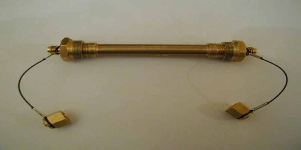 Obr. 2 - Plynotěsné pouzdro na sorpční trubičky při prosávání