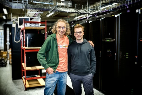 Vědci z ÚOCHB předpovídají nový fyzikální jev díky pokročilému molekulárnímu modelování