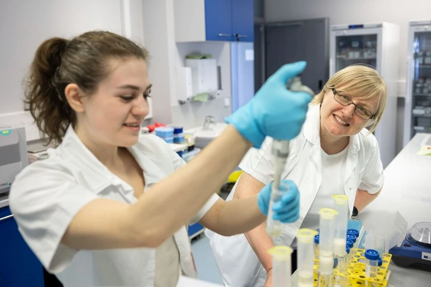 UK Forum/Michal Novotný: Plzeňský tým je na stopě nové léčby rakoviny