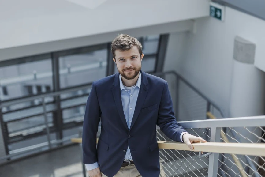 <p><strong>UK Forum/Veronika Vachule Nehasilová: </strong>Martin Volek: Z doktorátu budu těžit celý život&nbsp;</p>