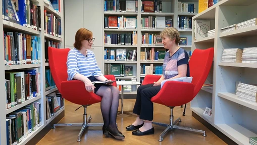 Podcast CHEmic #3 – Spolupráce více oborů chemie pod jednou střechou je výjimečná, říká Iva Pichová