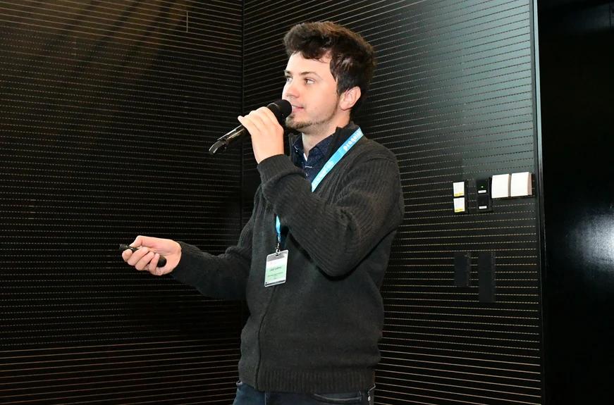 UOChB/Michal Hoskovec/PMHPMS: Identification of Novel Fatty Acids in Vernix Caseosa using UV Photodissociation Mass Spectrometry in Combination with Fixed-charge Photo-labile Derivatives (Lukáš Cudlman)