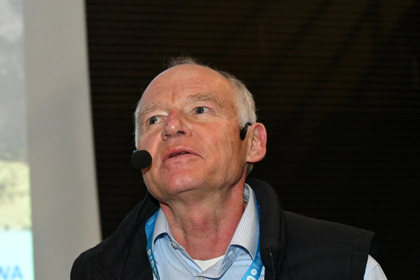 ÚOChB/IOCB/Michal Hoskovec/PMHPMS: Noncanonical Ionized DNA Nucleobases and Nucleosides. A Dark Matter of DNA Ionization (František Tureček)