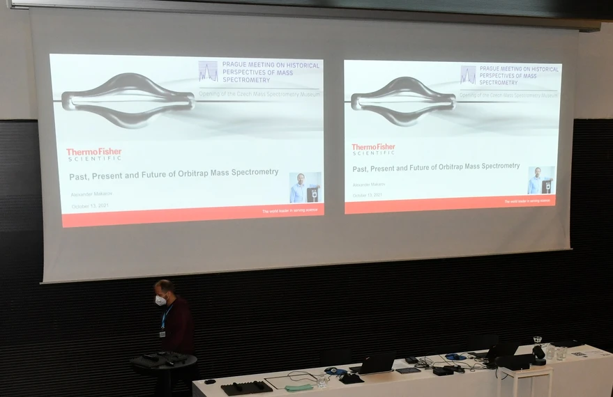 ÚOChB/IOCB/Michal Hoskovec/PMHPMS: Past, Present and Future of Orbitrap Mass Spectrometry (Alexander Makarov)