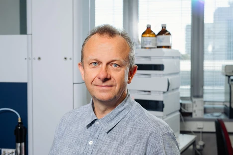 Cenu Rudolfa Lukeše 2023 získává Michal Holčapek z Univerzity Pardubice